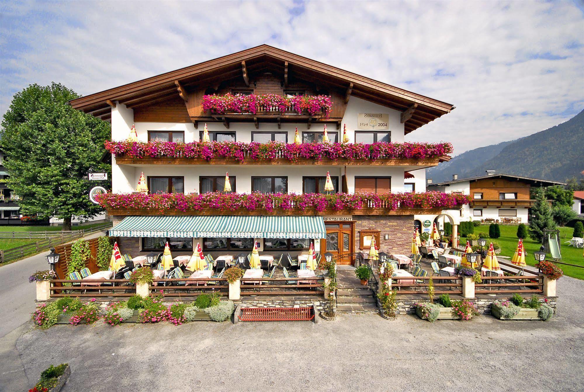Hotel-Restaurant Sonnhof Radfeld Zewnętrze zdjęcie