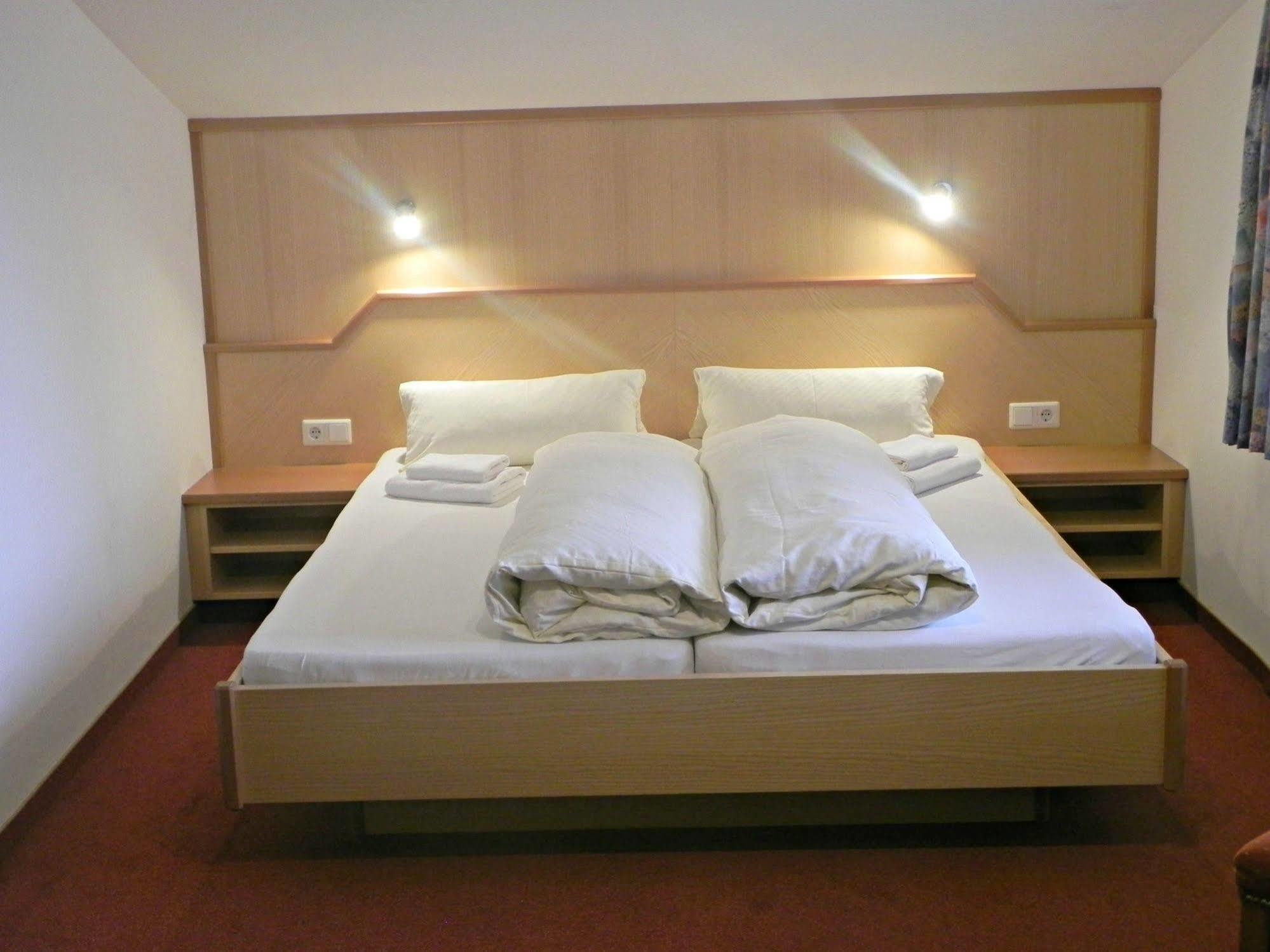 Hotel-Restaurant Sonnhof Radfeld Zewnętrze zdjęcie
